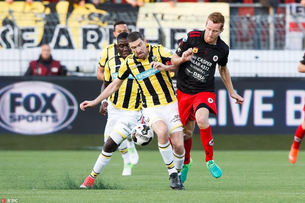 场面异常激 场面异常激