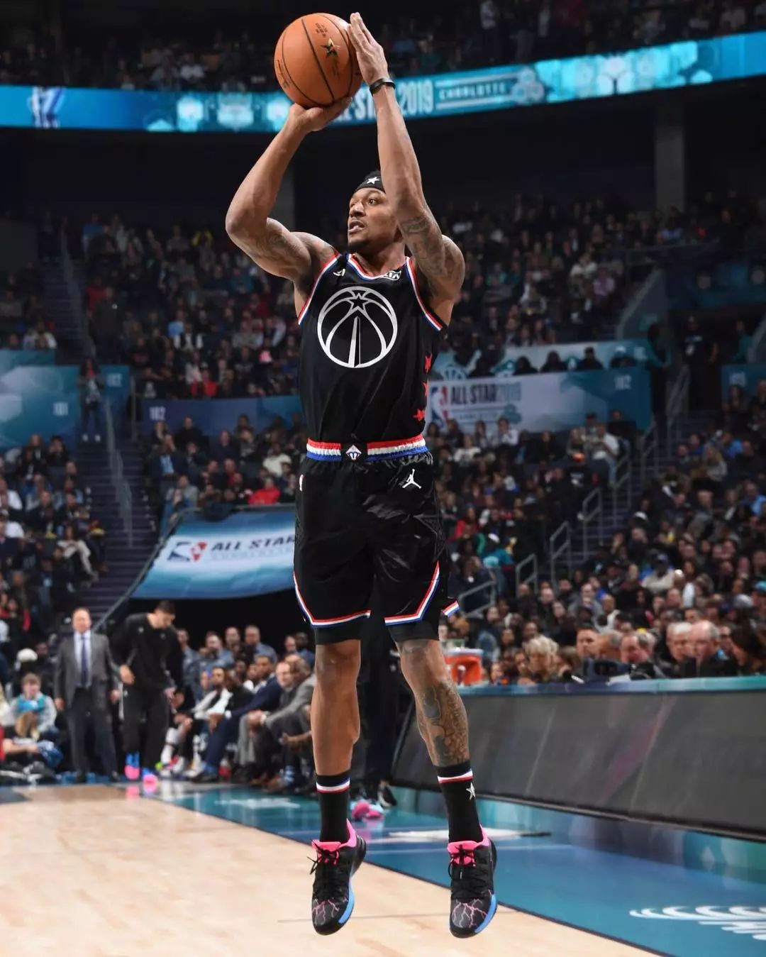 提供了有趣 提供了有趣