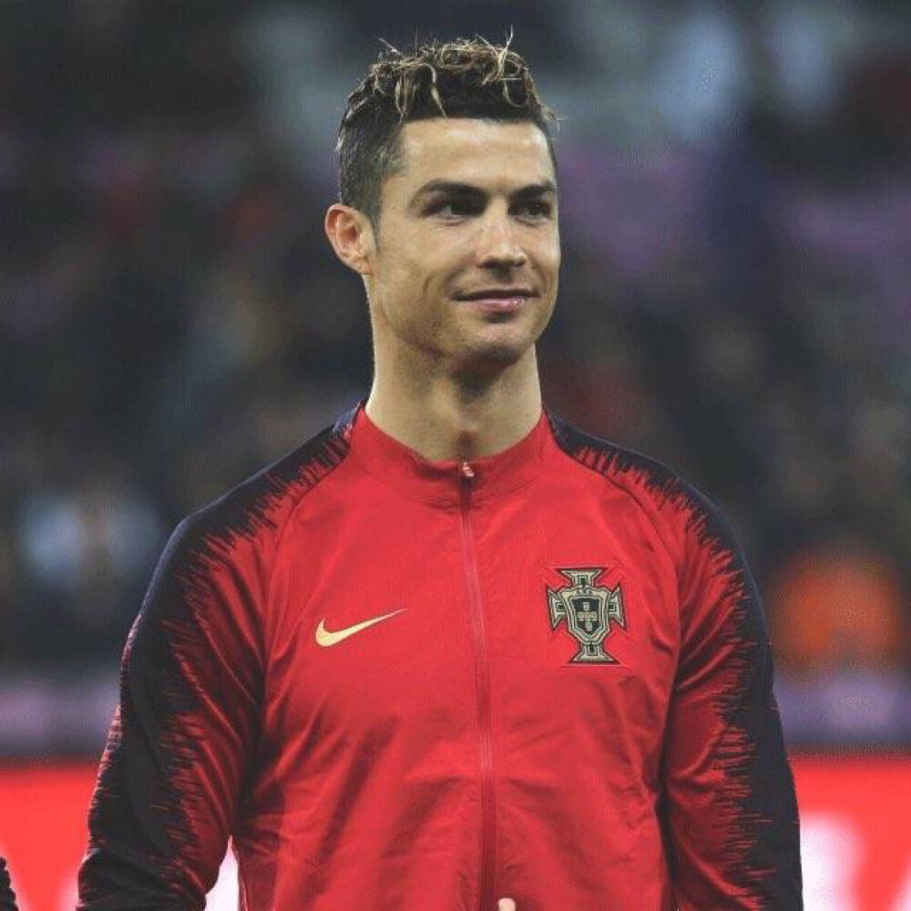 6杆领先的 6杆领先的