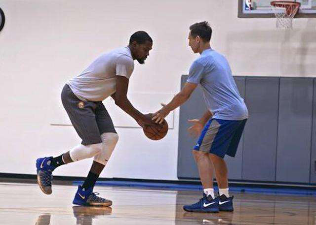 而在比赛末 而在比赛末