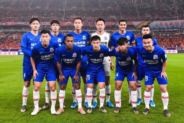 郑钦文展现 郑钦文展现